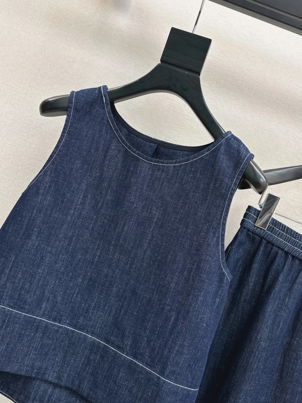 

2025 New Cutout Splicing Retro Sleeveless Cowboy Tank Top+Elastic Waist Half Skirt Set for Women