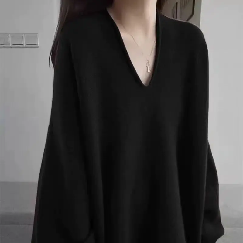 

New 25% wool knitted women's V-neck pullover sweater for autumn and winter, casual and warm women's full sleeved wool sweater