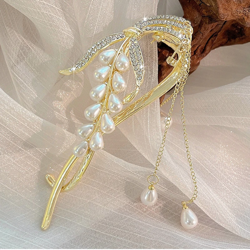 Fashion Crystal Flower Hair Clip for Women Simulated Pearl Hairpin Hair Claw Barrettes Ponytail Clip Girls Jewelry Headwear