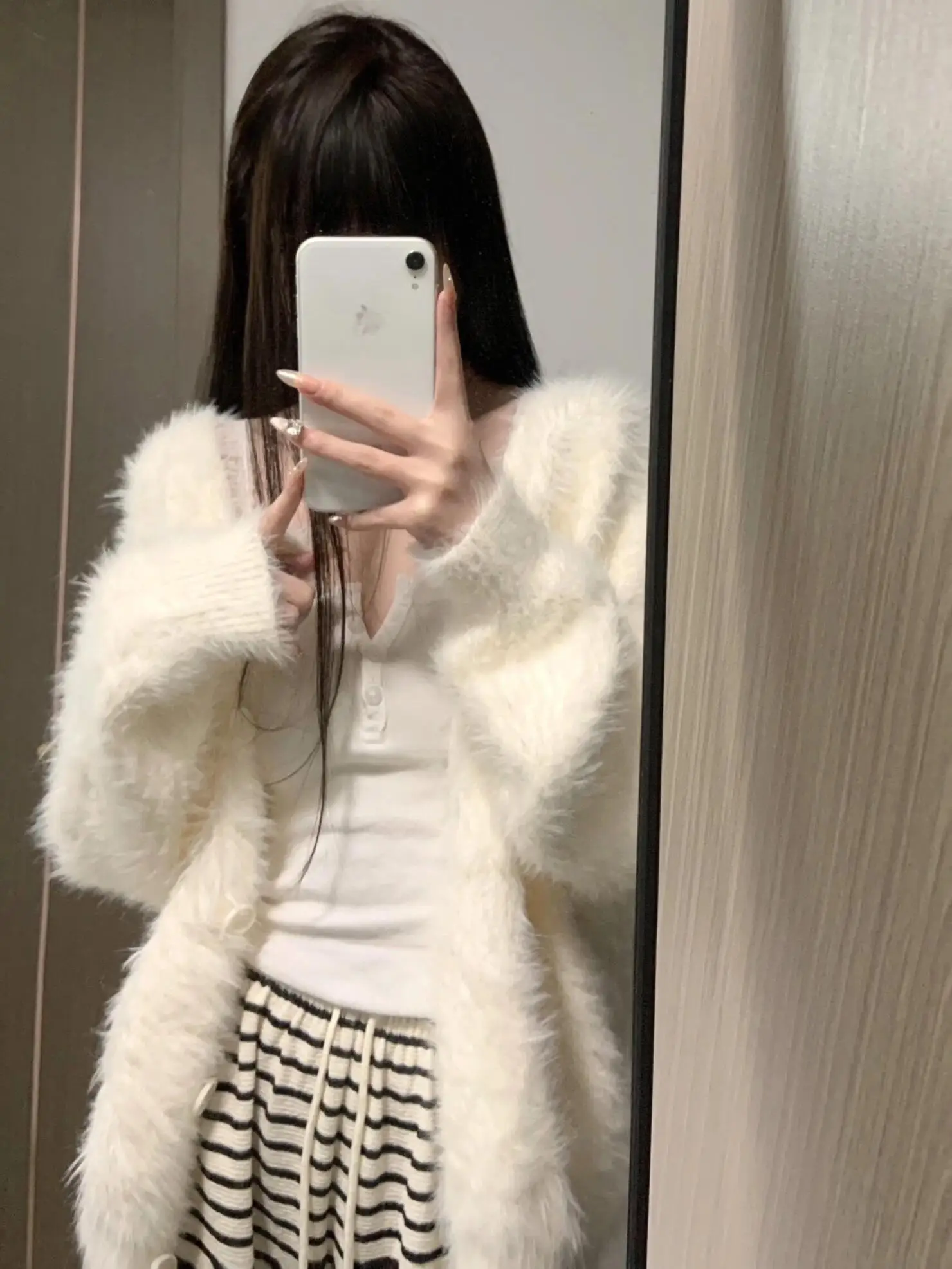 

Ele Белый Норковый Свитер Кардиган Женская Свободная Трикотажная Одежда Lazy Sle Осень Зима Новое Прибытие Корейская Версия V-ne Длинные S...