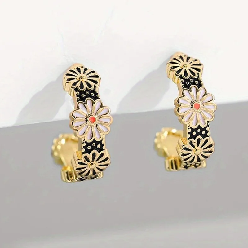 Vintage Gold Color Dangle Women's Earrings Carving Flower Party Daily Wear