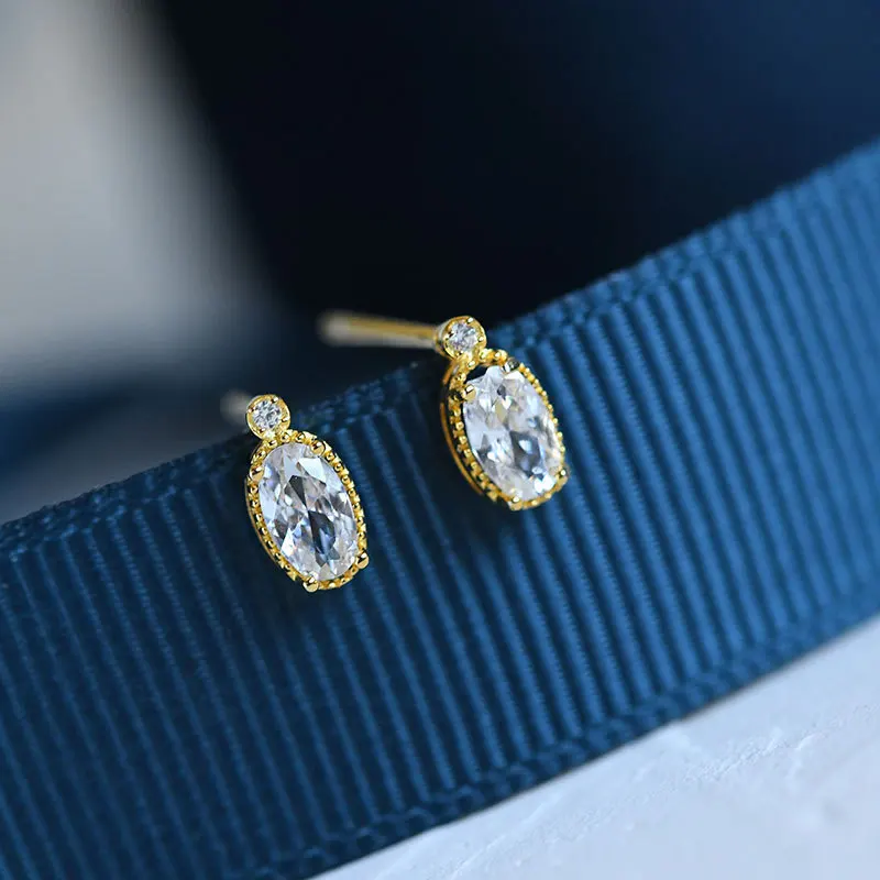 huitan-простые-овальные-белые-красные-серьги-гвоздики-с-кубическим-цирконием-серебряного-золотого-цвета-модные-универсальные-украшения-для-ушей-для-женщин-подарки