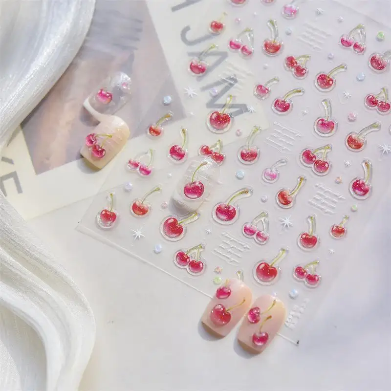 สติกเกอร์ติดเล็บลายเชอร์รี่สีแดงหวานๆ แบบนูน สำหรับสาวๆ ผู้หญิง สติกเกอร์ติดเล็บแบบลอกติดเอง ของขวัญตกแต่งเล็บสำหรับปีใหม่และคริสต์มาส