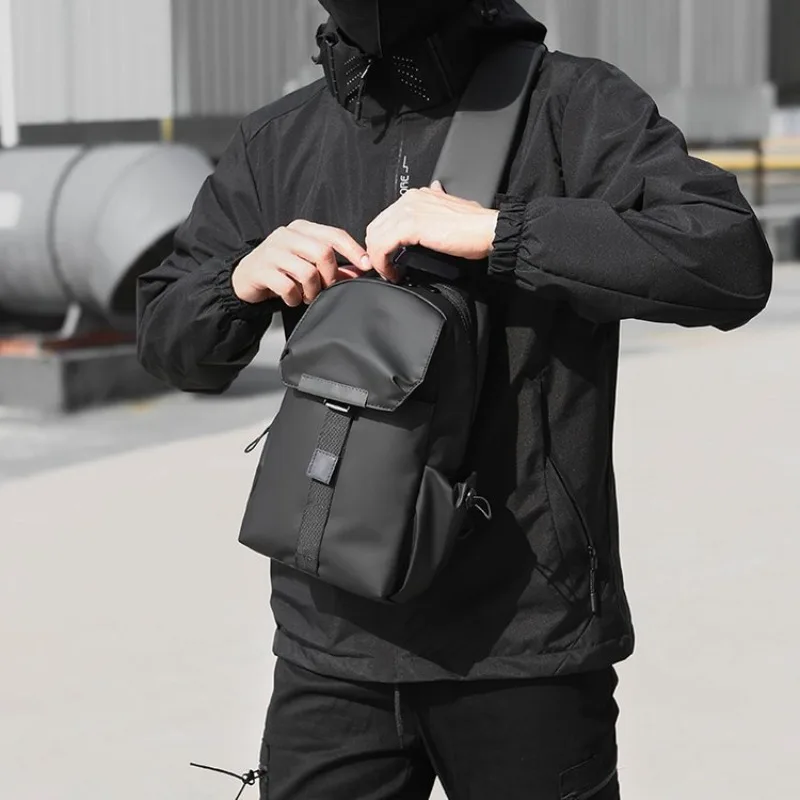 

Яркая работа на одно плечо, новая модель 2025 года, милые популярные простые сумки на плечо, женская сумка, идеально подходящая для делового мероприятия Luncheon