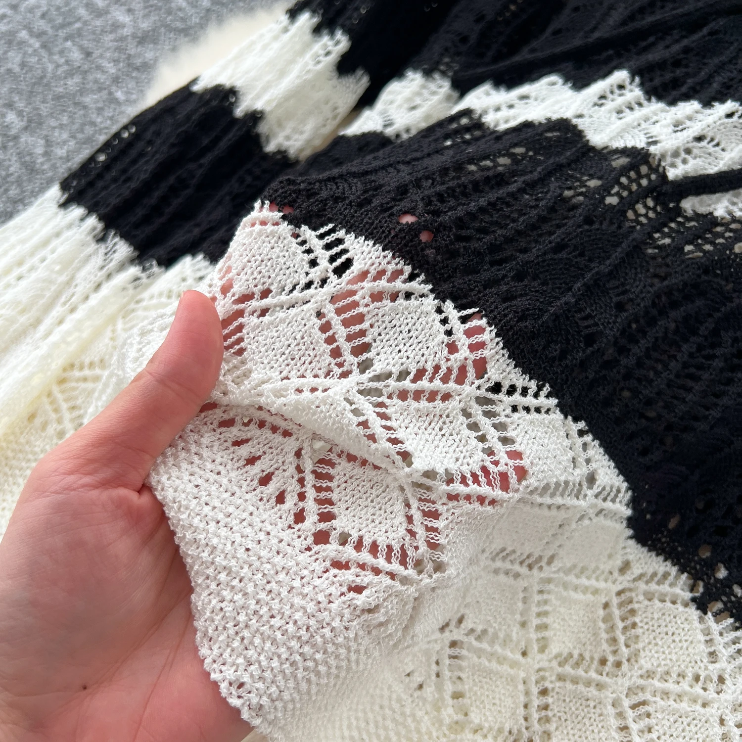 2025 printemps automne plage vacances costume décontracté pour les femmes bohème creux Crochet Colorblock haut en tricot taille haute jupe 2 pièces ensemble