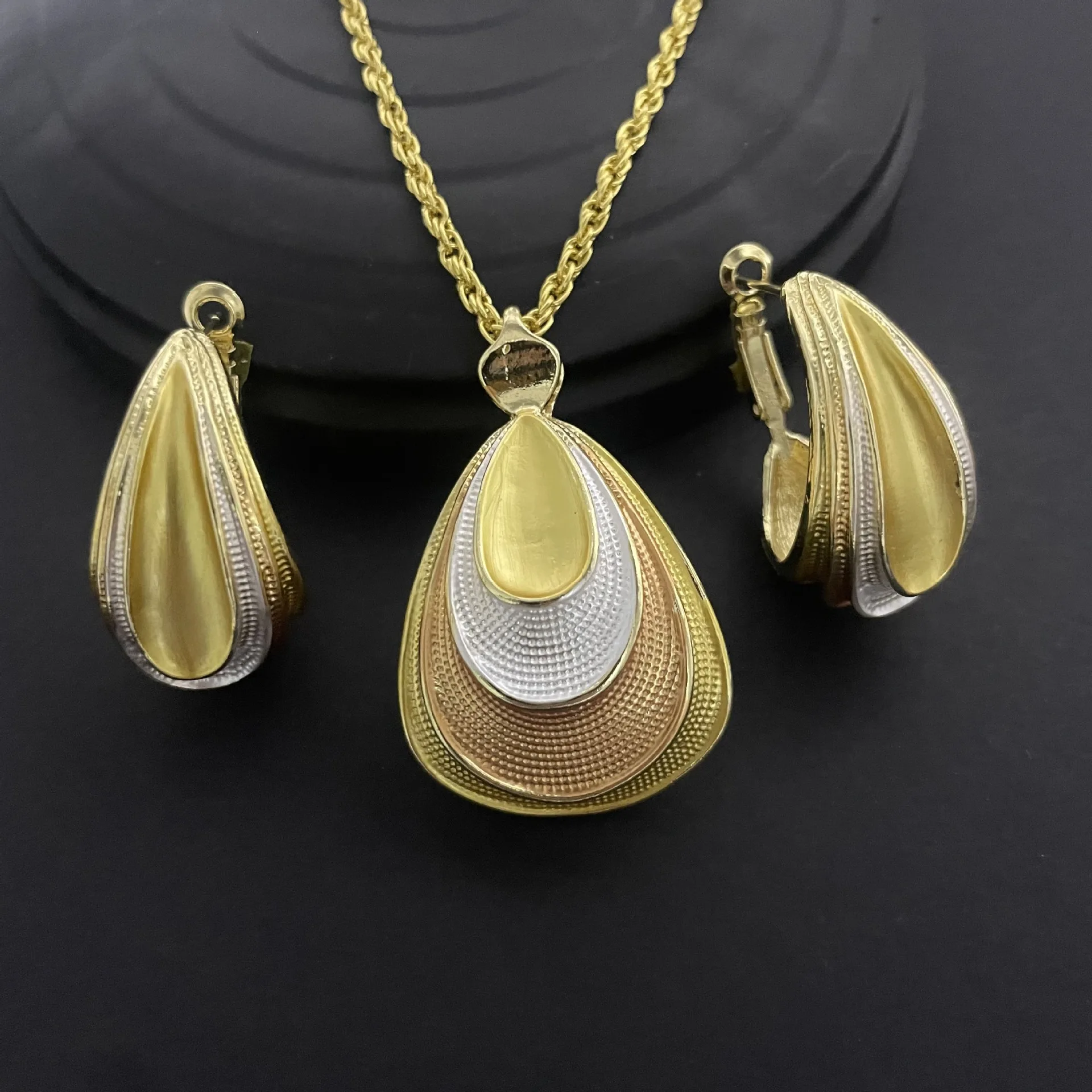 Daily Wear Dubai 24K Gold Plated Bowknot Necklace Earrings African Nigerian Jewelry Set for Women Party Bridal Wedding Gifts