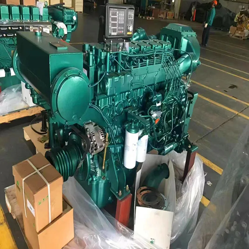 Sinotruck High Quality D1242 Series 301KW 2000rpm Marine Diesel Engine with Electric Start Gearbox Included