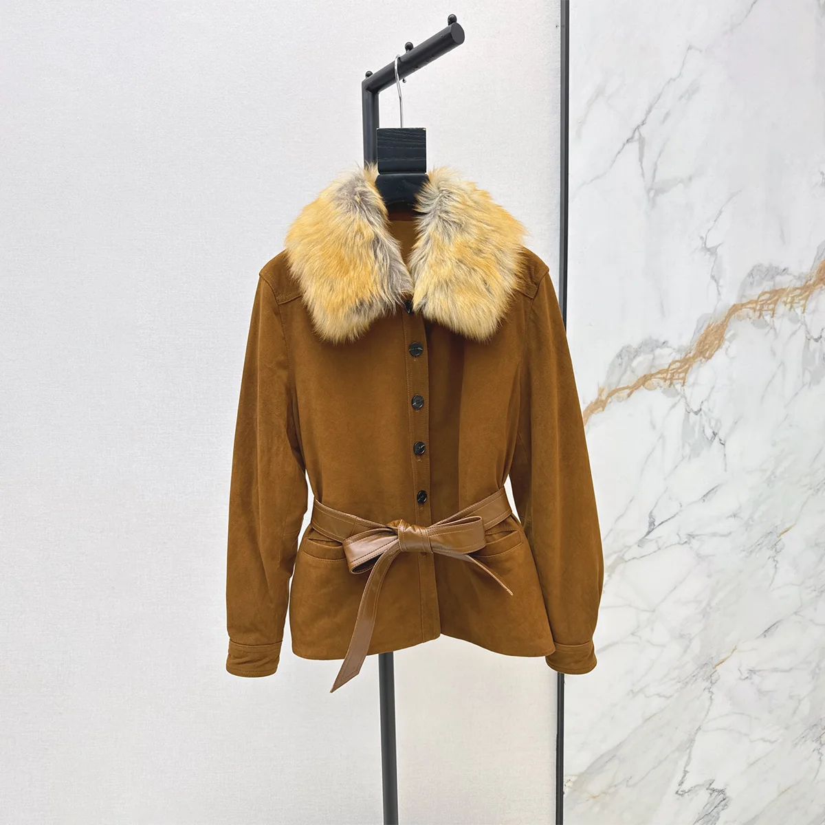 2026 High quality women's contrasting color big fur collar belt waist down jacket261016192