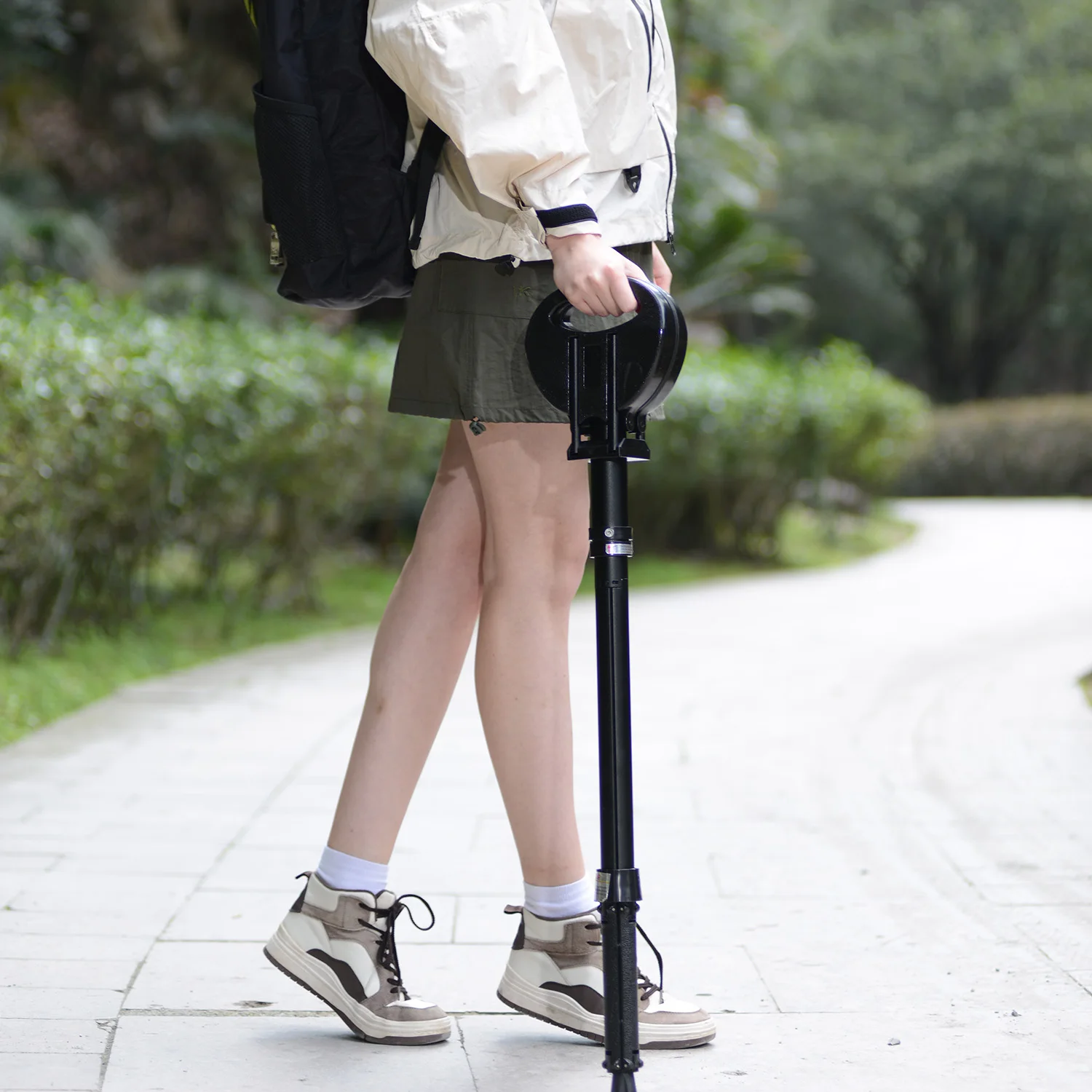 Рисунок 3 - Регулируемая трость с сиденьем