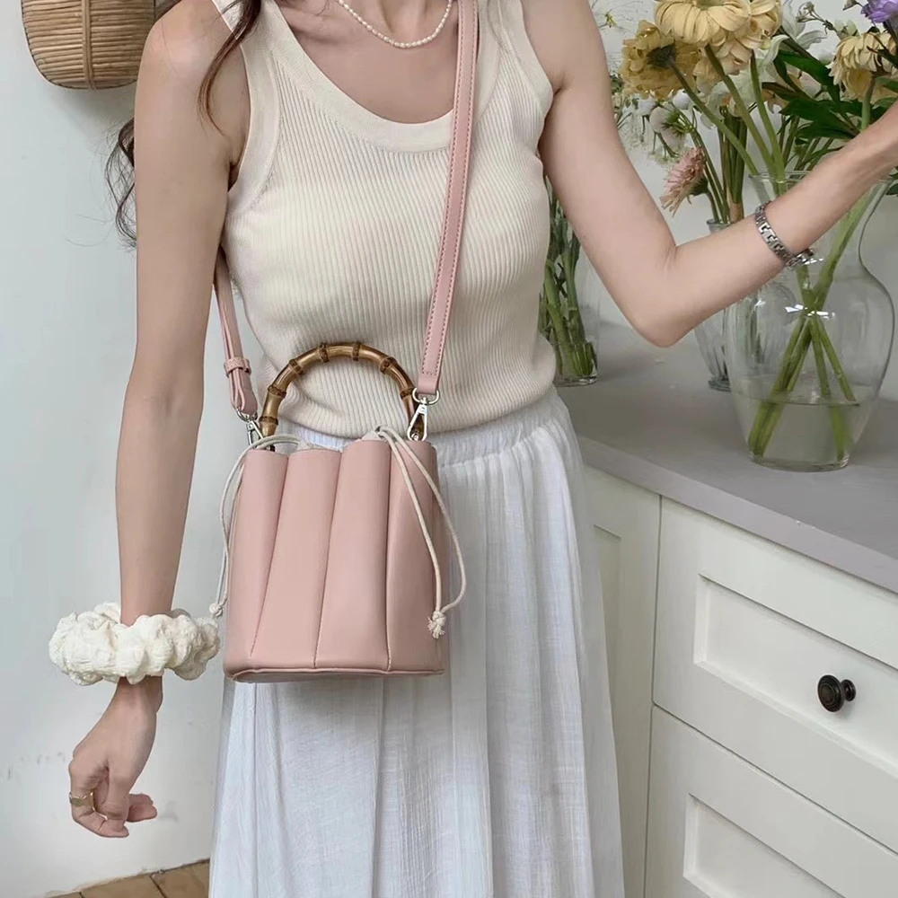 Fashion Ruched Bucket Bag Bamboo Handle Purses and Handbags Petal Design Shoulder Crossbody Bags for Women Cute Ladies Clutch