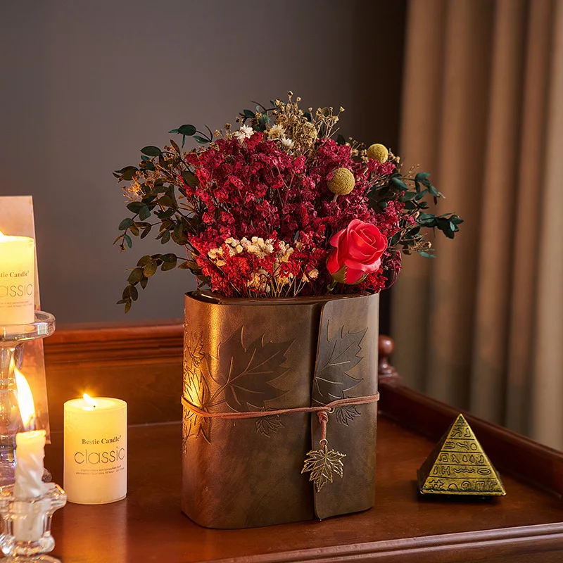 Nostalgic retro maple leaf book ceramic vase dining table living room TV cabinet flower dried flower ornament