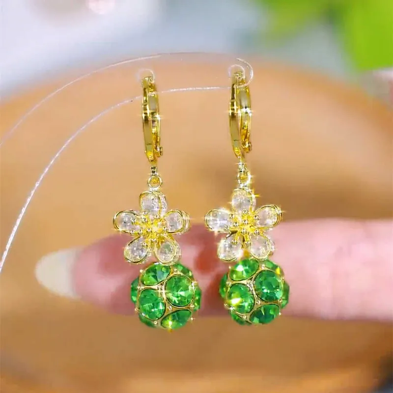 رائعة الأرجواني الزركون الكرة قلادة زهرة أقراط للنساء موضة شخصية الإكسسوار اليومي مجوهرات الحفلات هدايا عيد الميلاد