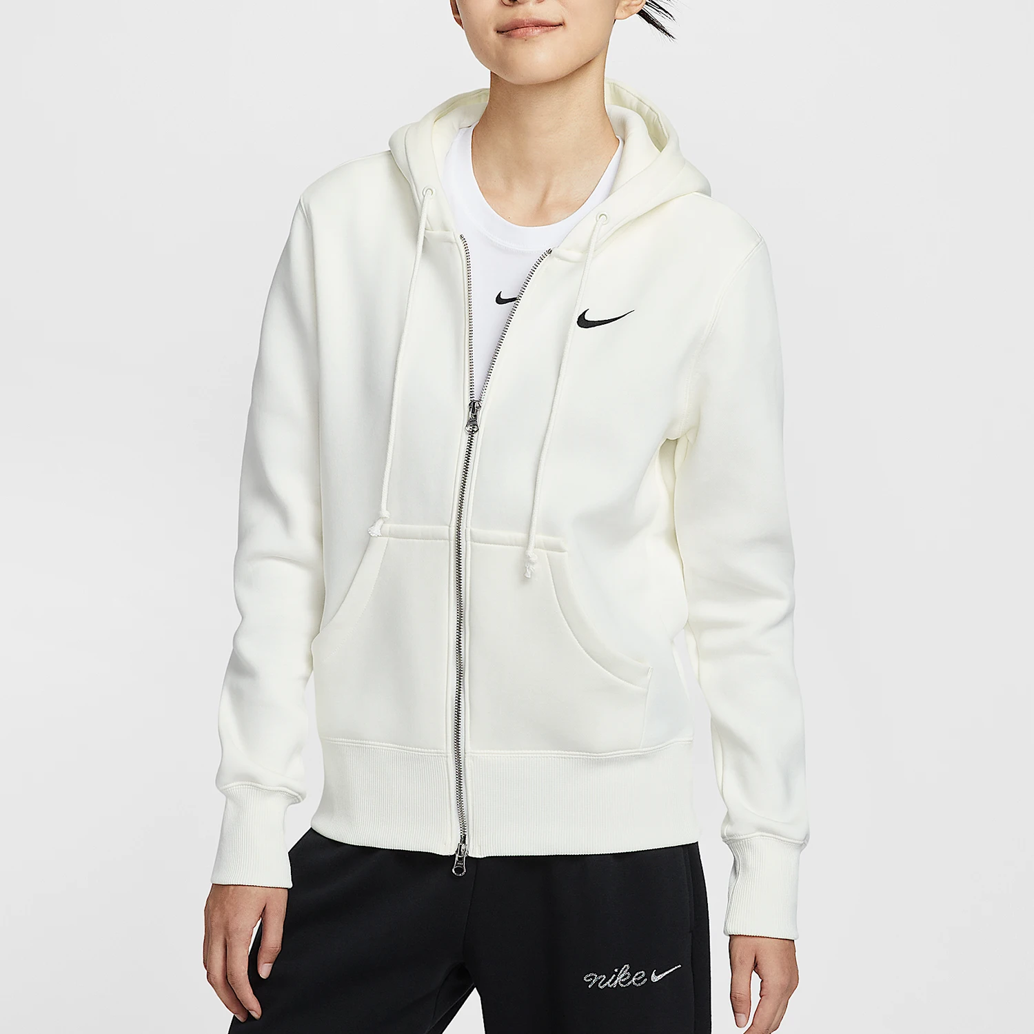 

Женская зимняя простая спортивная теплая куртка с капюшоном Nike HJ0996-133
