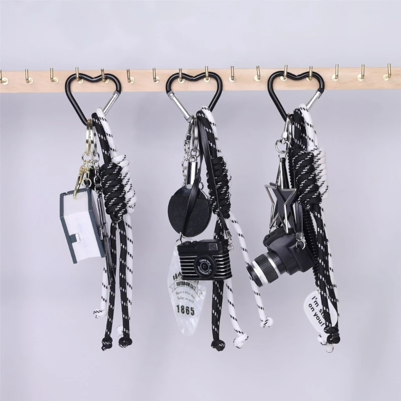 Q5WE Stylish Camera Shaped Keychain Alloy Bag Pendant Enhancing Your Bag's Look