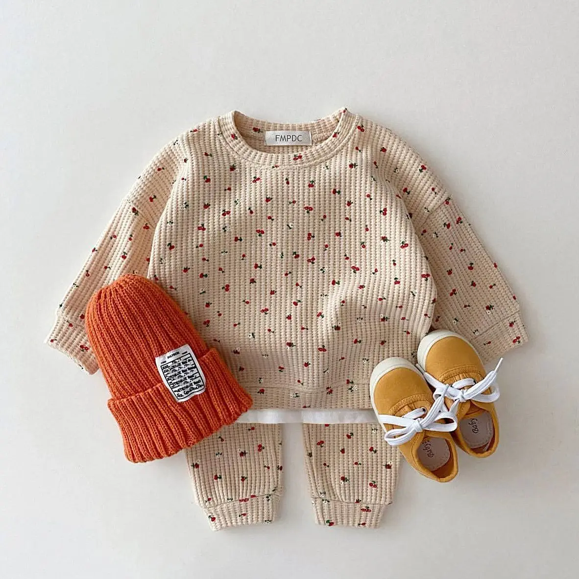 Spring and Autumn Newborn Boys and Girls Round Neck Fruit Cherry Print Long Sleeve Pants Two Piece Infant and Toddler Cute Set