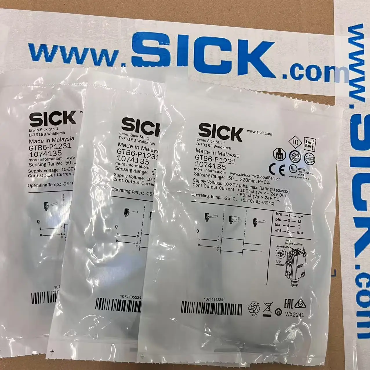 

1 шт. диффузный фотоэлектрический датчик SICK GTB6-P1231 номер заказа 1074135 Датчик в наличии, новый, оригинальный, подлинный
