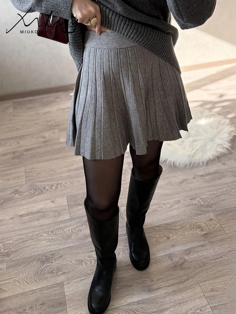MiuKoMiYa Gray Skirt Women Pleated Mini Skirts Spring High Waist Long Knitted Skirt For Women Solid Black Short Skirts Ladies
