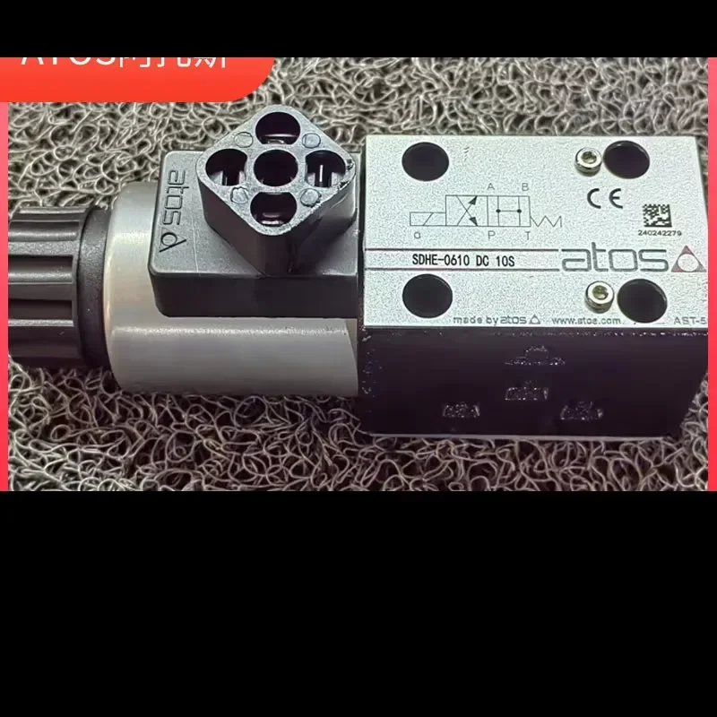 Italian SDHE-0610 DC 10S Electromagnetic Directional Control Valve Hydraulic SDHE Series Supply