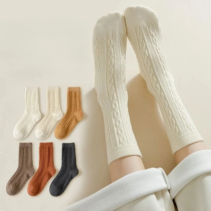 

1 Pair Female Spring Autumn Casual Girl Middle Tube Socks Korean Style Women Fashion Cotton Long White Solid Color Socks Casual