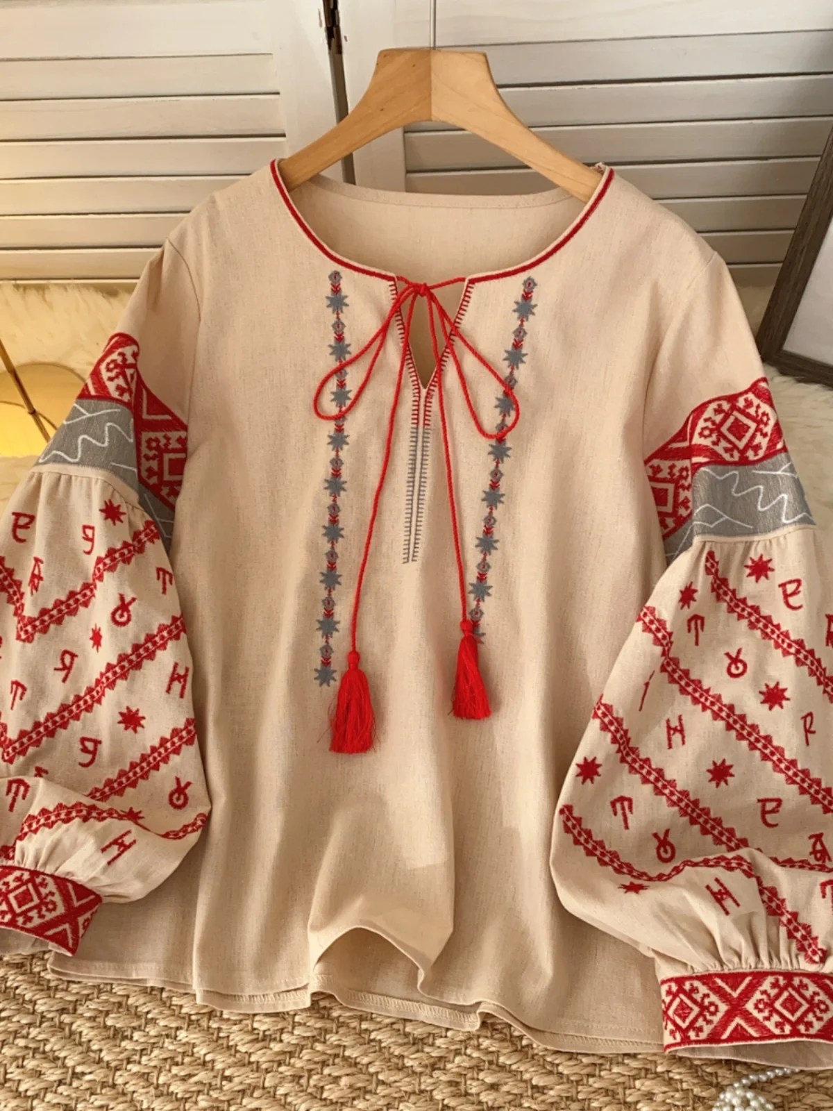 Retro Ethnic Style Embroidered Loose Fit round Neck Shirt Women's Lantern Sleeve Top Trendy Slimming Casual Korean Style