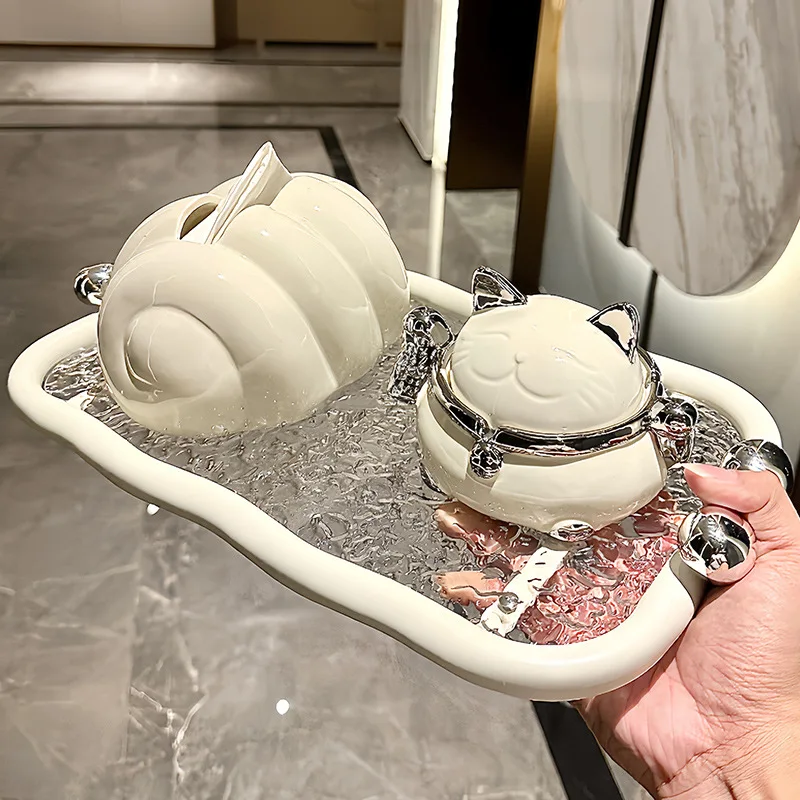 

Высококачественная и легкая роскошная пепельница для домашнего использования, противопыльная пепельница с крышкой, простое хранение аксессуаров для домашнего декора