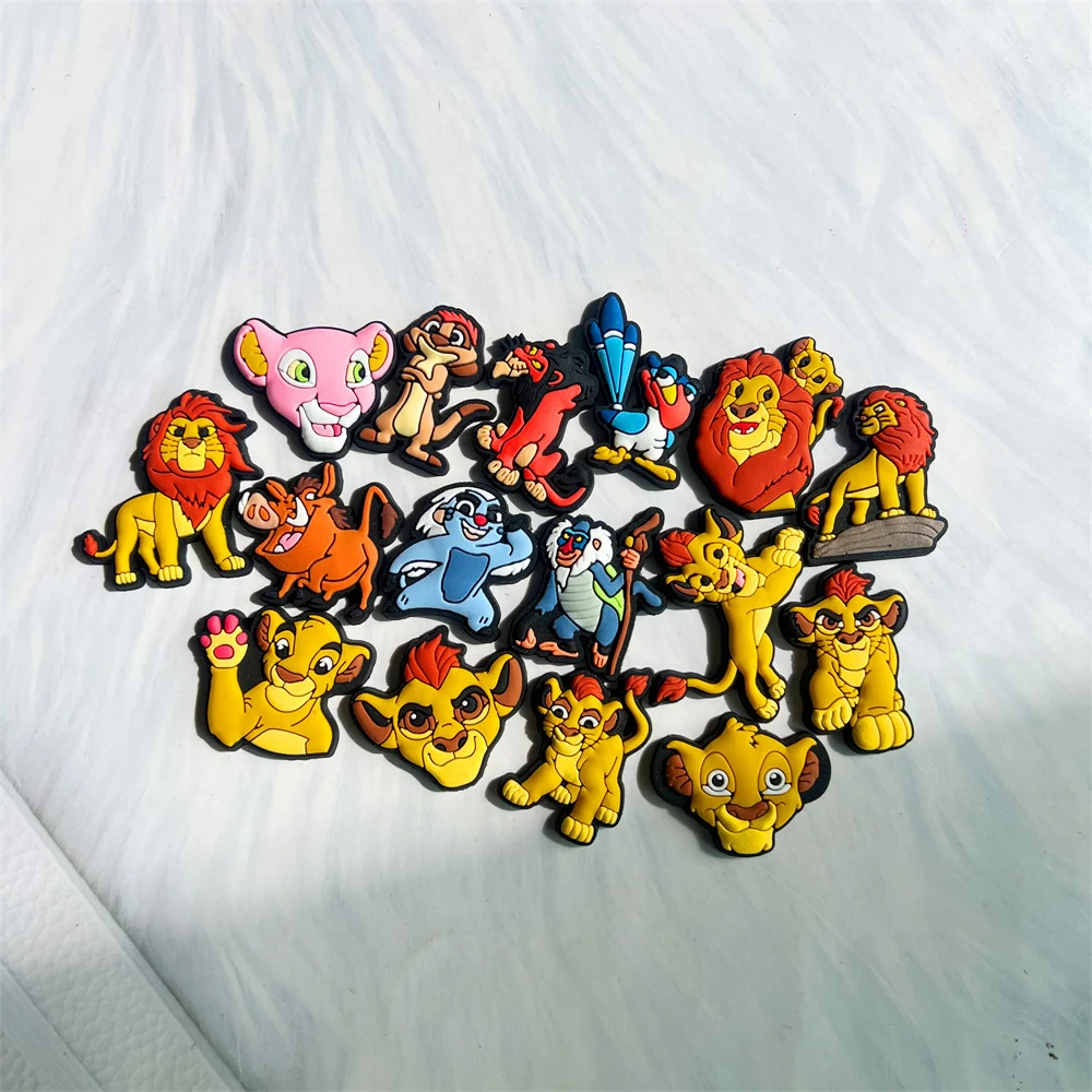 The Lion King PVC Cartoon Shoe Charms, Decoração do jardim, acessórios para Classic Clog Sandal Buckle, Kids Party Gifts, 1-16Pcs