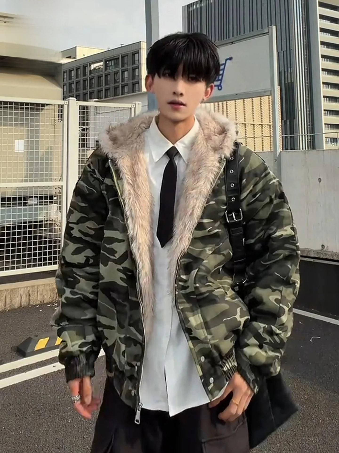 

Men's Camouflage Hooded Cotton Jaet Thiened Warm Loose Faionable Autumn Winter Casual Outerwear Polyester Filling