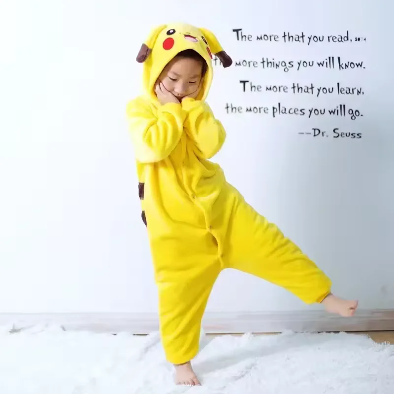 Pokemon Pikachu Ciepły Flanelowy Strój Domowy Dziecięcy/Dla Dorosłych Jesienno-Zimowy Miękki Onesie Cosplay Zwierzęcy Kombinezon z Kapturem Rodzinny Strój do Spania dla Dziewczynek