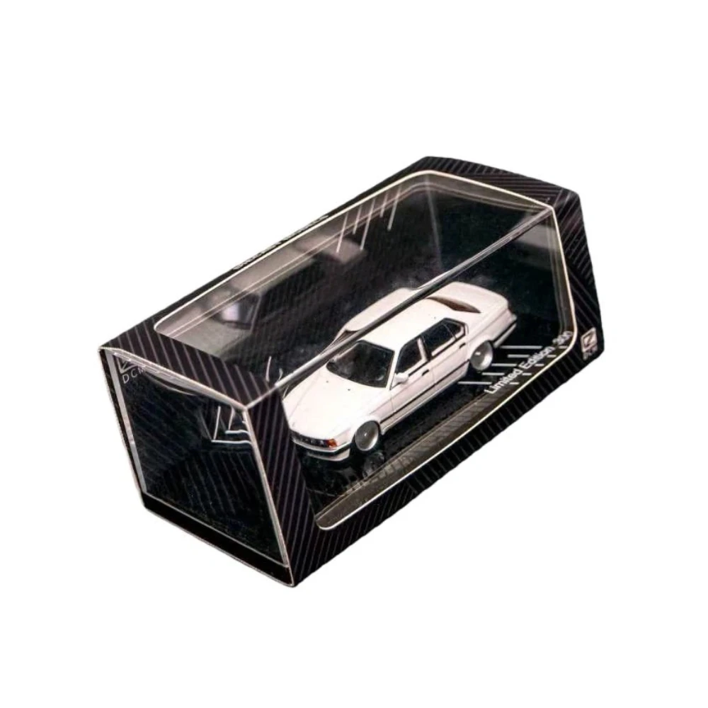 ما قبل البيع DCM 1:64 Low Rider E32 7-Series / E34 5-Series / E38 7-Series L7 Diecast Metal Car Limited Colletible 14+