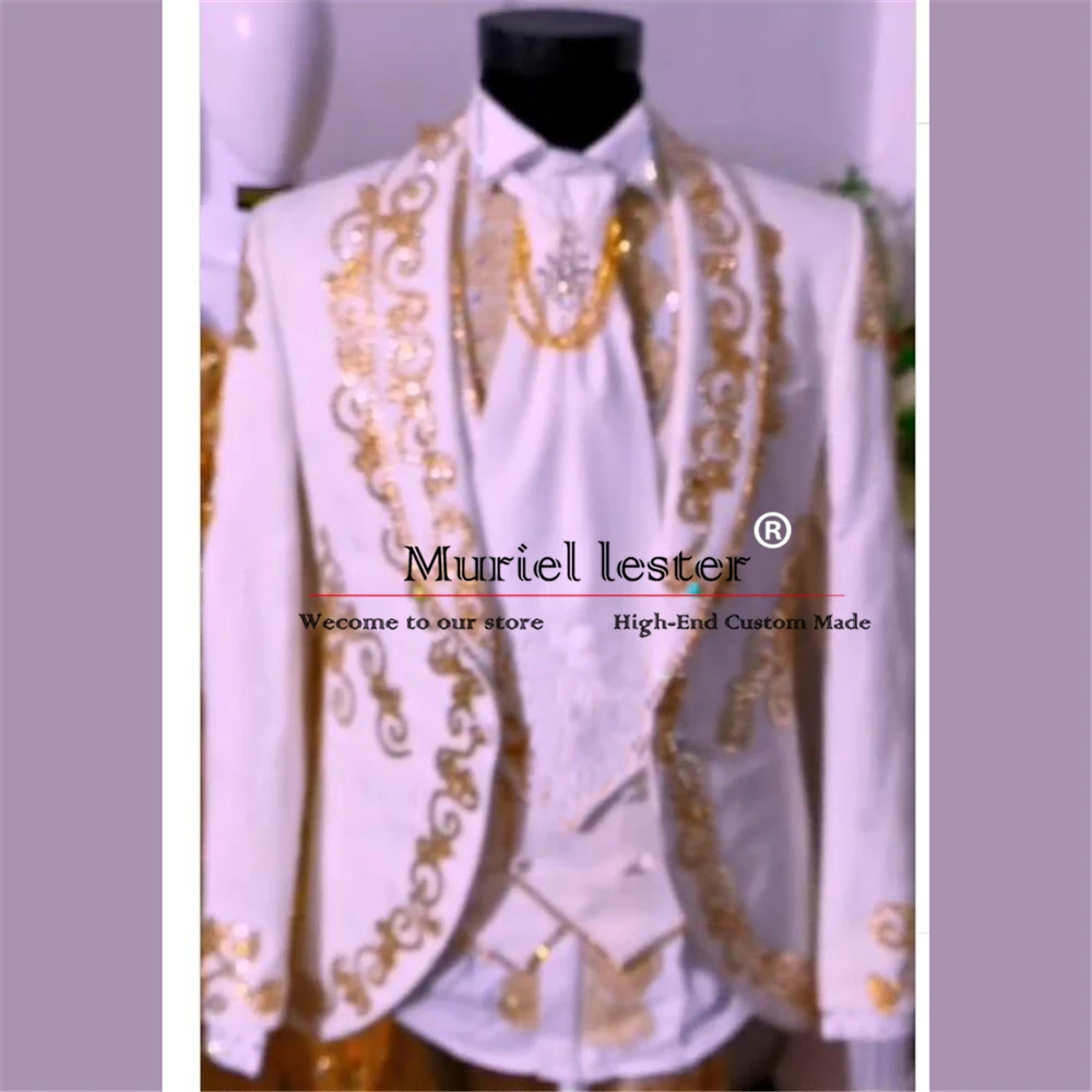 Trajes De boda blancos De lujo para hombres, chaqueta con apliques dorados, chaleco, pantalones, esmoquin De novio, blazer De graduación a medida, 3 piezas