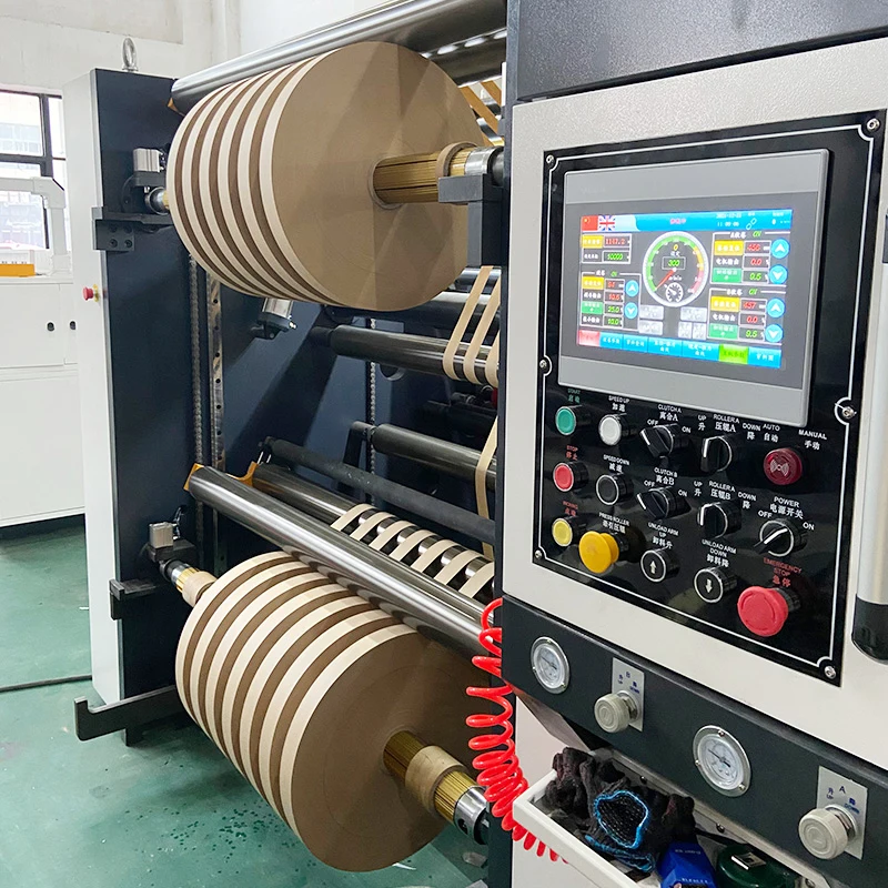 آلة قطع القطع والخلف أوتوماتيكية بالكامل ورق عالي السرعة 1600 مللي متر ترجيع الحز 350 متر/دقيقة الإنتاج