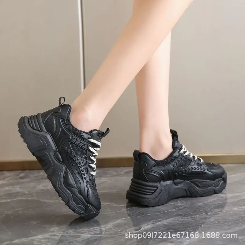 Zapatillas de deporte para mujer, zapatillas gruesas a la moda, zapatos deportivos con plataforma de tenis al aire libre para mujer, zapatos ligeros de diseñador 20245