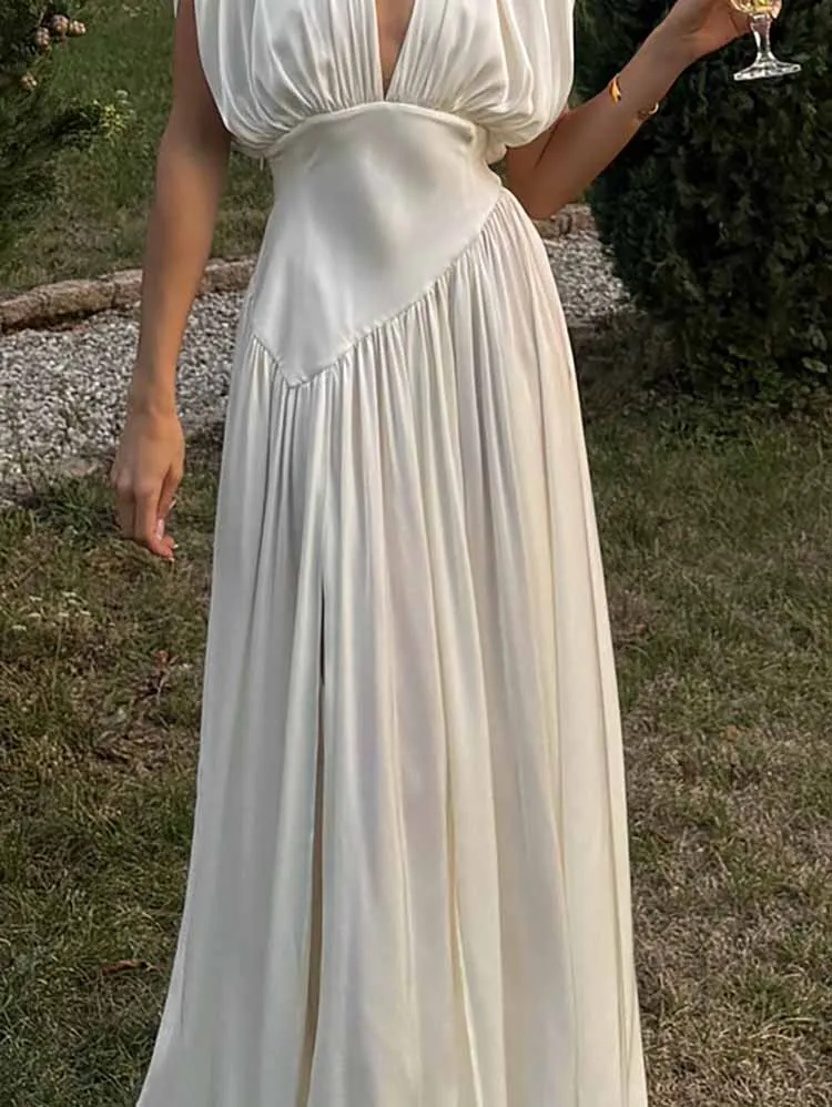 Sukienka satynowa z dekoltem w serek, wysokim stanem, elegancka, z wycięciami, bez rękawów, plisowana, wieczorowa, modna, jednolita, łączona.