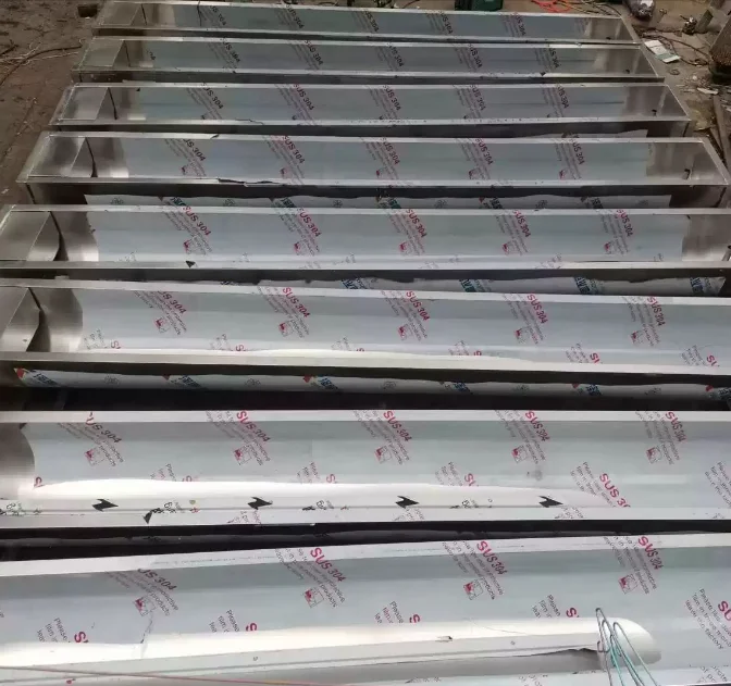 خزان المياه حوض الفولاذ المقاوم للصدأ لمعطف الأغنام التدفئة الكهربائية درجة حرارة ثابتة خزان المياه المياه التلقائي