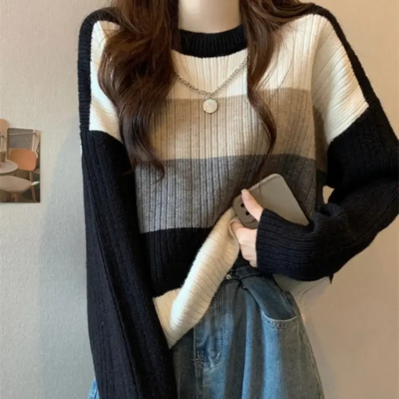 Striped Color Matching Knitted Sweater for Women in Spring and Autumn New Fashionable and Lazy Style Loose Fitting Casual Top