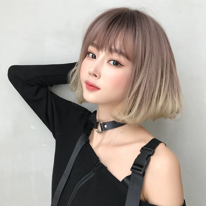 باروكة شعر قصيرة مع شعر مموج، شعر ذهبي قصير متدرج، وغطاء شعر علوي كامل، شعر طبيعي للحفلات التنكرية، ملابس يومية