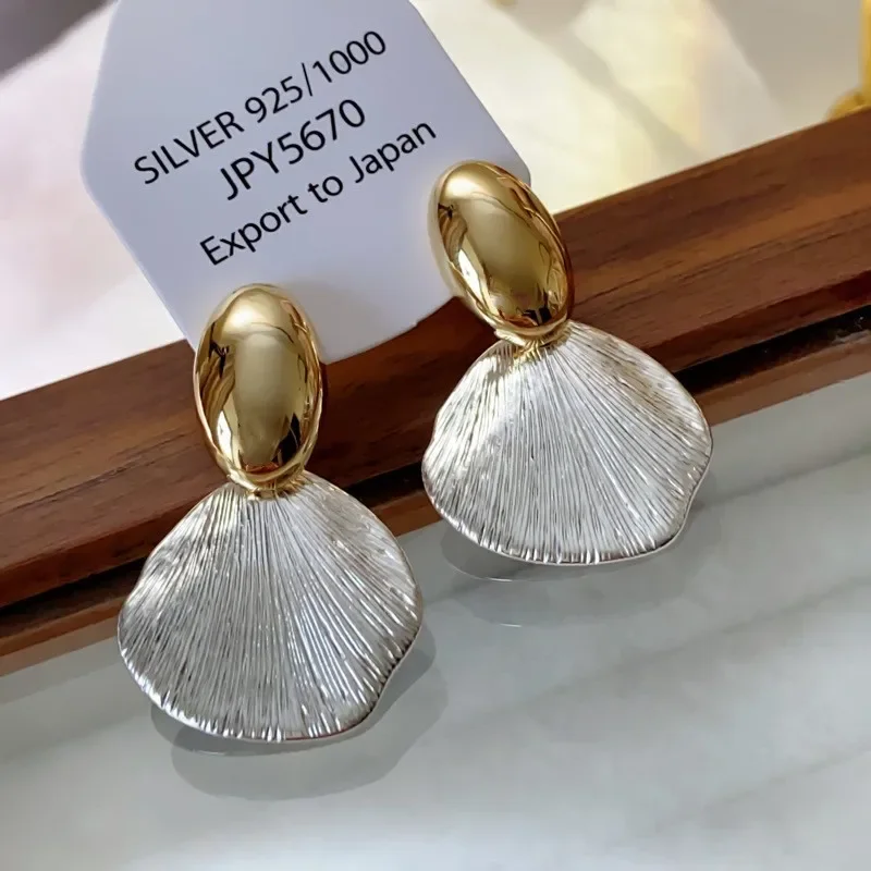 Trend Silver Color Big Sea Shells Metal Drop Earrings for Women Korean Brincos Wedding Jewelry Wholesale Girl Friend Gift