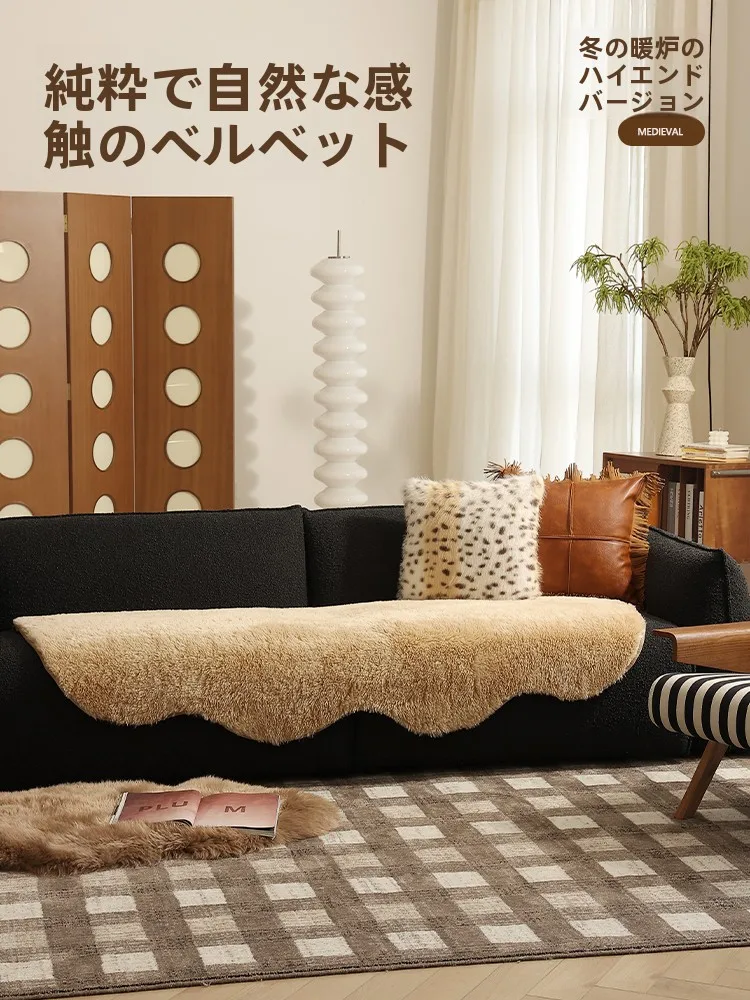 

Плюшевые чехлы для диванных подушек: теплые, пушистые, велюровые, сохраняющие тепло, нескользящие, для трехместного дивана