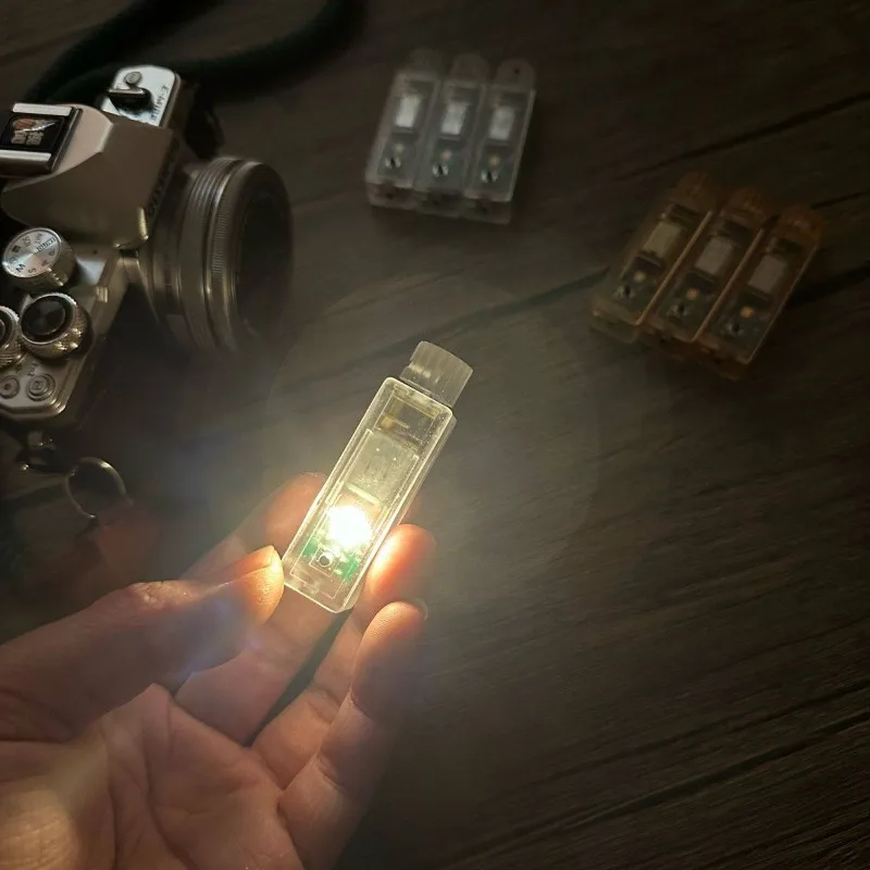 No battery required, hand screw spontaneous light mini toy decompression edc hand crank light pendant