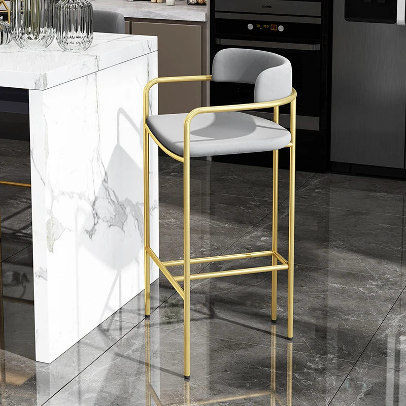 

Italian minimalist designer bar stool; modern simple home balcony bar stool; high stool made of stainless steel