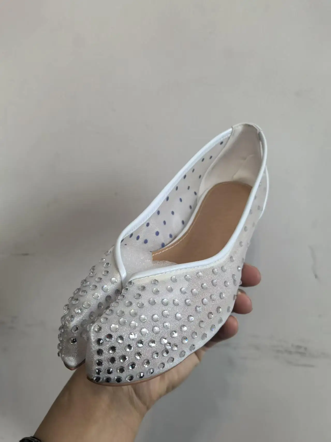 Ladies Shoes Flat Bottom Retro Split-toe Shoes Split-toe Round Head Gypsy Star Shallow Mouth Ballet Shoes Women Zapatos Mujer