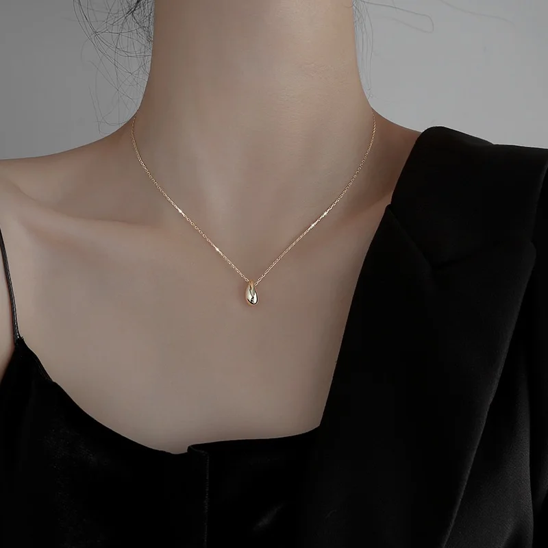 Hot Sale Minimalist Trendy Necklace for Women Water Drop Pendant Clavicle Chain Party Jewelry 2024