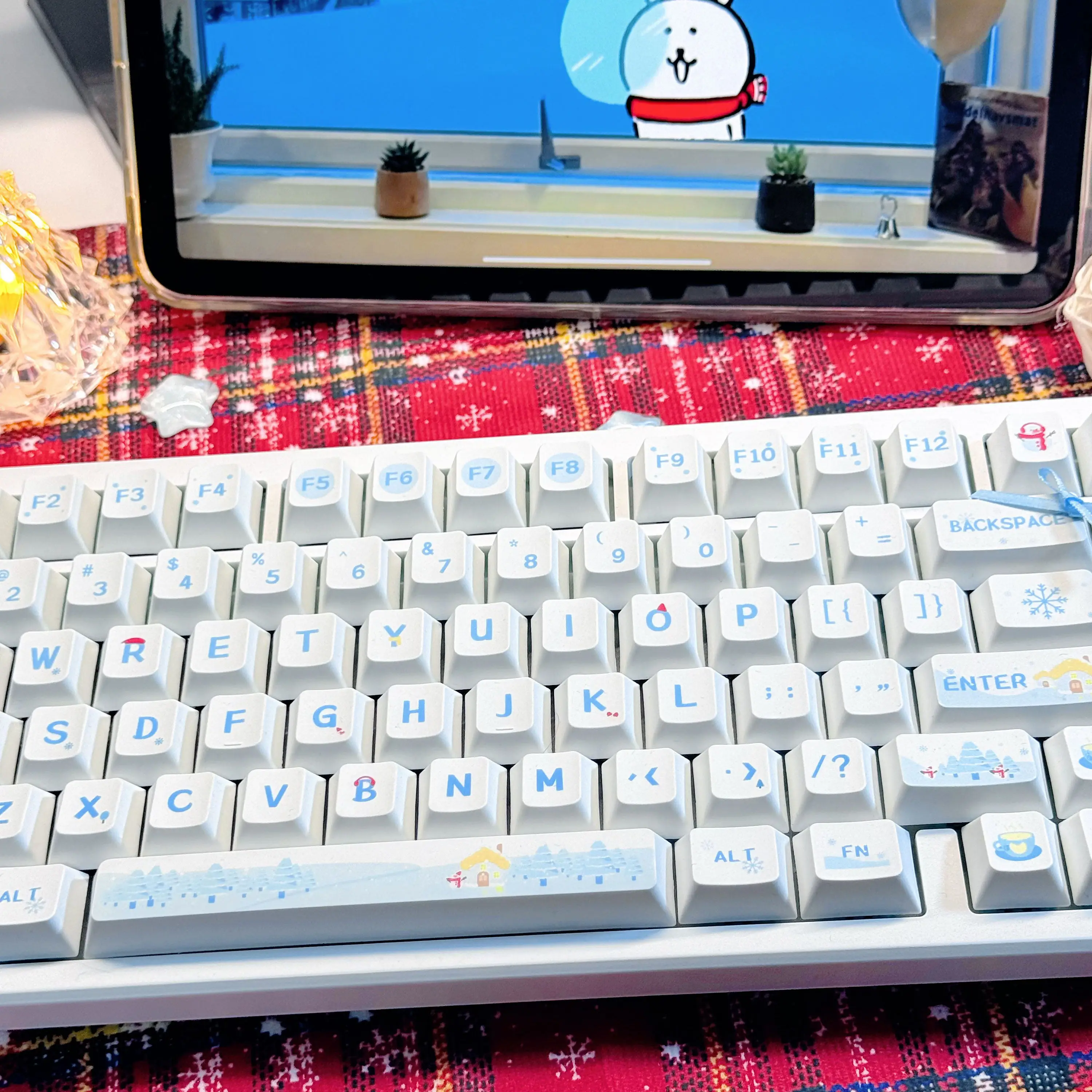 Keycaps, girls keycaps, cute and high-value original highly sublimated PBT material customized keyboard