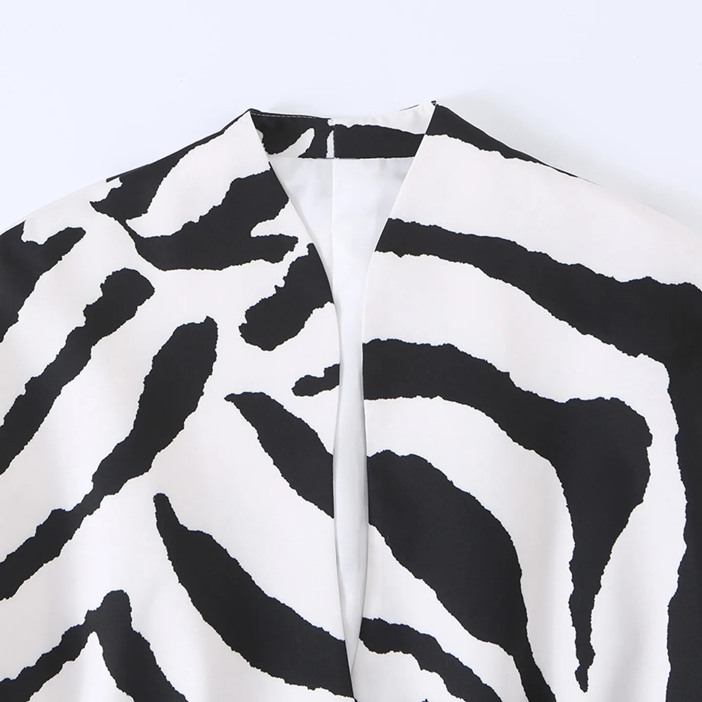 Fashionable Zebra Stripe Button up Stand Collar Suit Jacket Women's Summer 2026 New Arrival Versatile Matching Style Outerwear