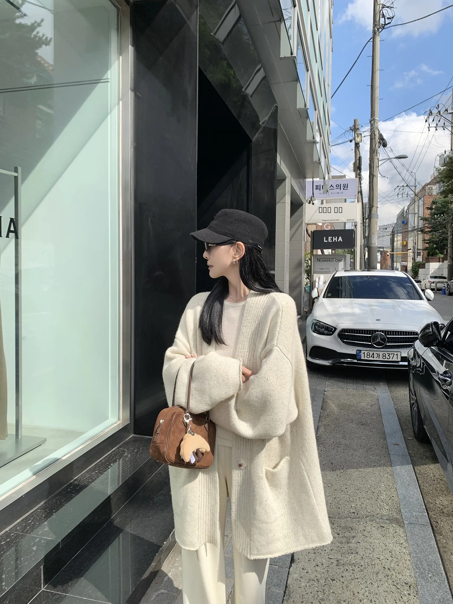 

Ladies Thiened Heavyweight 00% Wool Knitted V-Ne Cardigan Faionable Autumn Winter Sweater Jaet Long Sve Button up