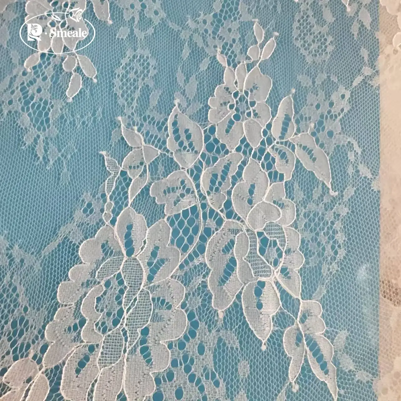 Dünner Spitzenblumenstoff für Hochzeitskleider, Abendkleider, Bekleidung, Vorhänge, Hochzeitstischdecken, Dekorationszubehör – Detail 3