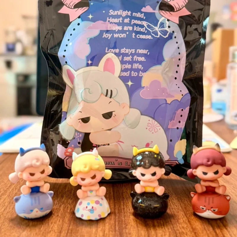 Original Mengdana'S Little World Series Blind Box Trendy Toy Cute Mini Figurine Blind Bag Car Desktop Painted Ornament Xmas Gift