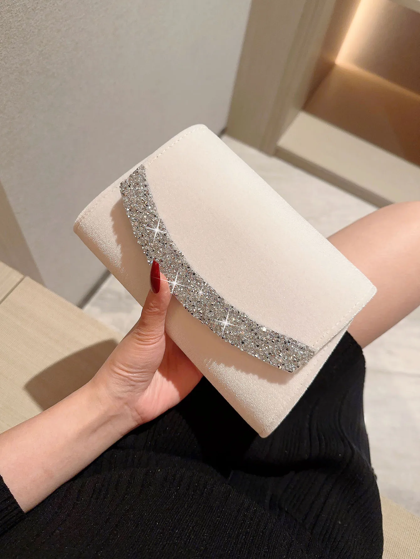 A Shiny Rhinestone Velvet Evening Dress Bag Hand Evening Bag Romantic white Wedding Bag Banquet Bag Bridal Bag Chain Bag Formal Party Bag Prom Bag