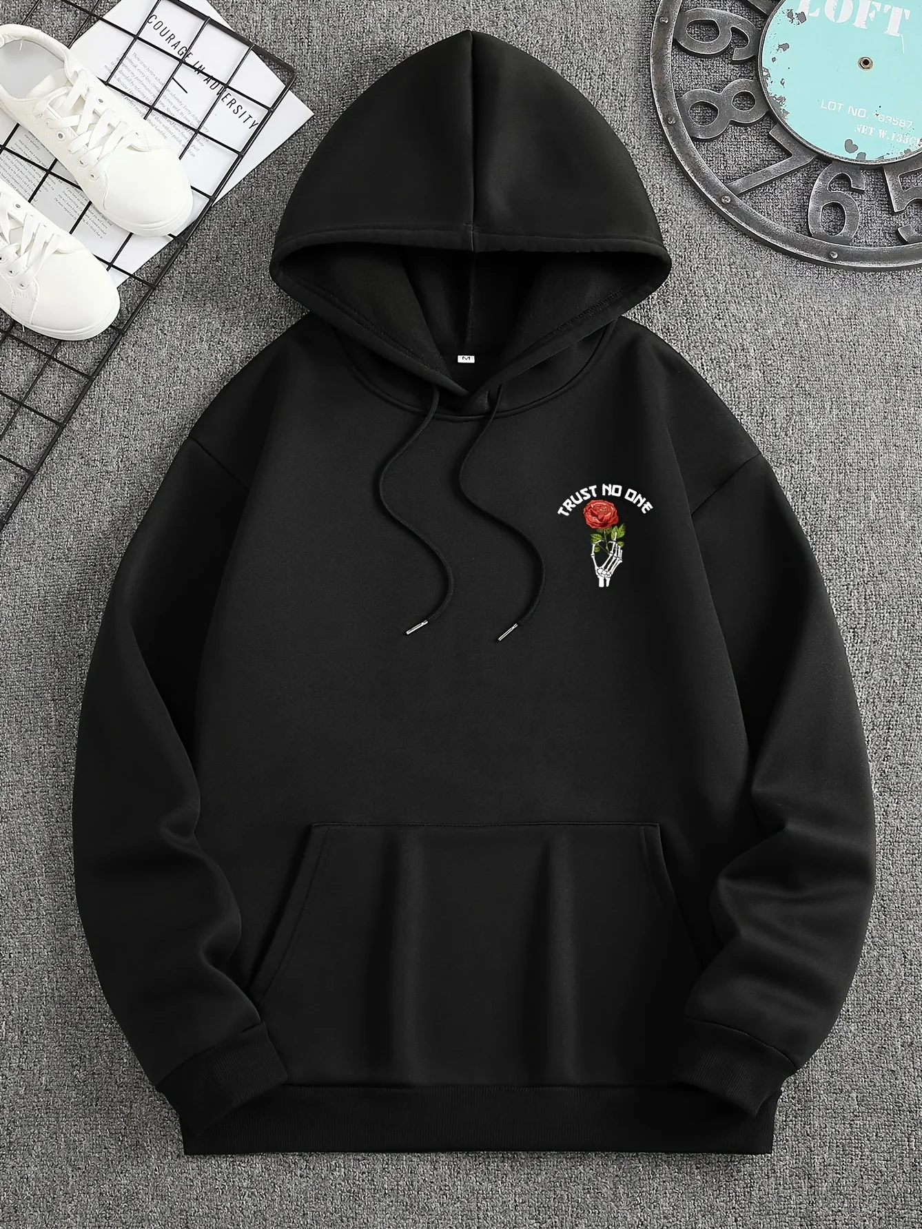 Trust No One Hoodie Skeleton Hand Rose Graphic، سويت شيرت كاجوال كبير الحجم هيب هوب، أنماط مطبوعة خلفية، هوديس رجالي #2