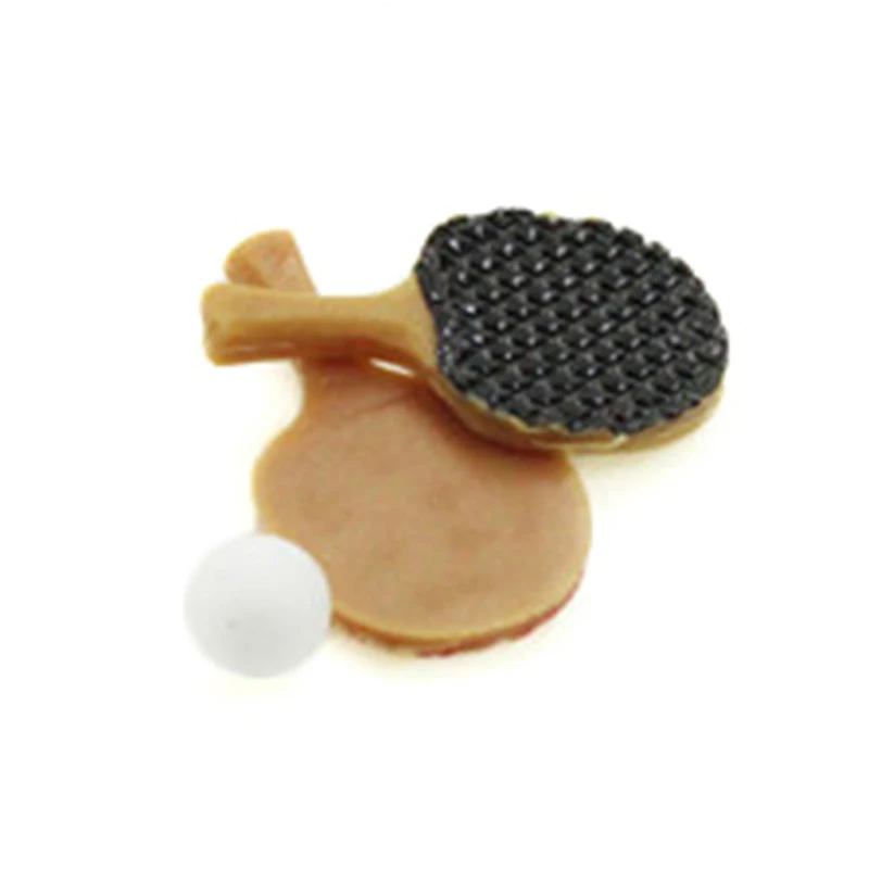 Accesorios en miniatura para casa de muñecas, Mini raqueta de tenis de mesa con pelota, modelo de simulación de Ping-pong para decoración de casa de muñecas, 1:12